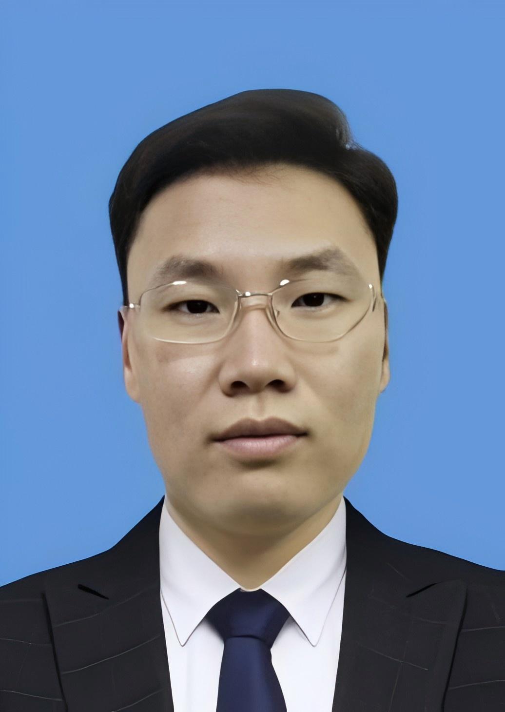 居中图片0